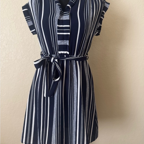Monteau Dresses & Skirts - Monteau Anthropology Striped Navy and White Mini Dress